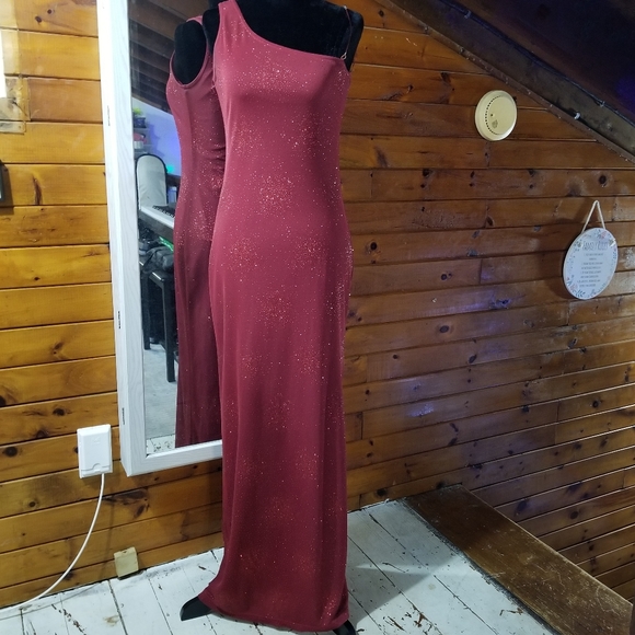TATTOO BRAND VINTAGE LONG RED SPARKLY GOWN SIZE SMALL - Picture 5 of 16